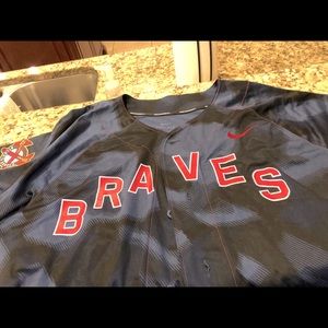Nike Sri-fit braves jersey